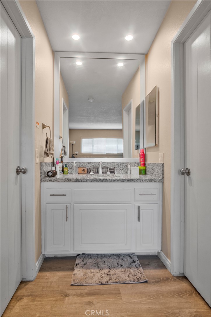 2423 Deodar Property Photo 14