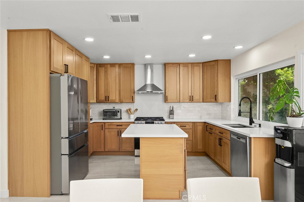 1445 Arrow Wood Property Photo 11