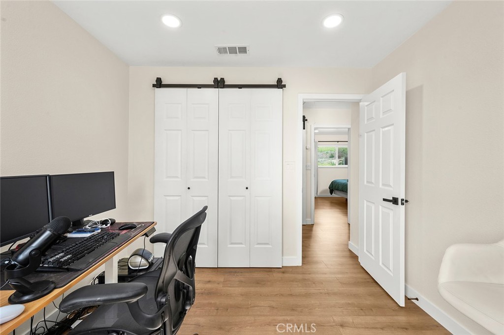 1445 Arrow Wood Property Photo 24