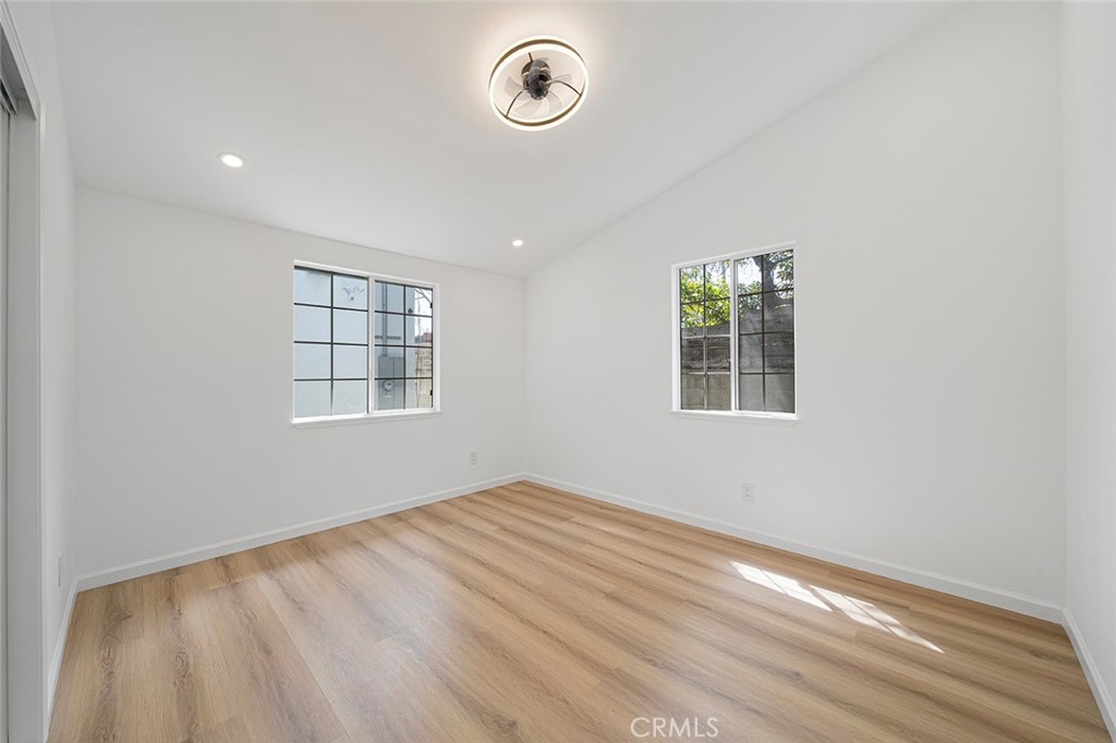12930 Gilmore Avenue Property Photo 7