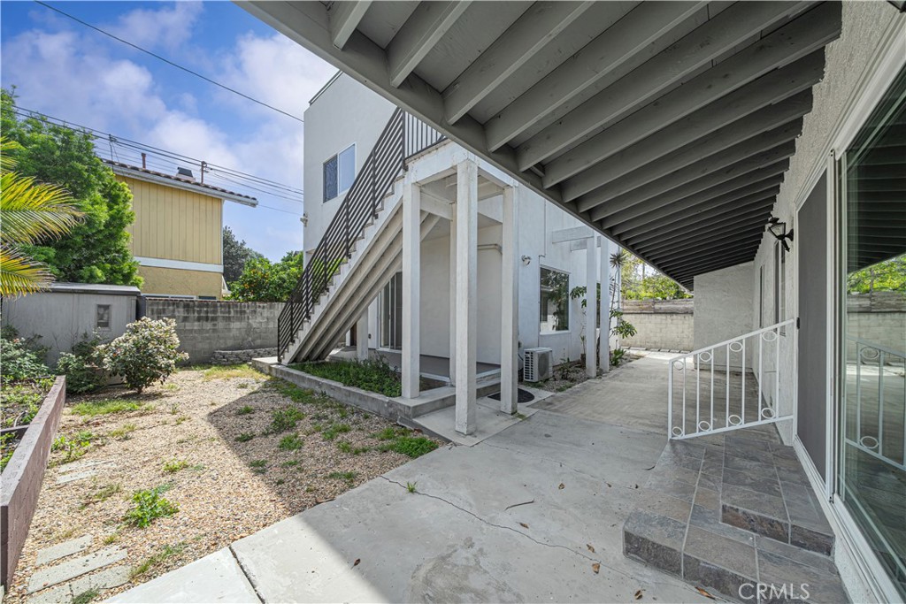 12930 Gilmore Avenue Property Photo 12