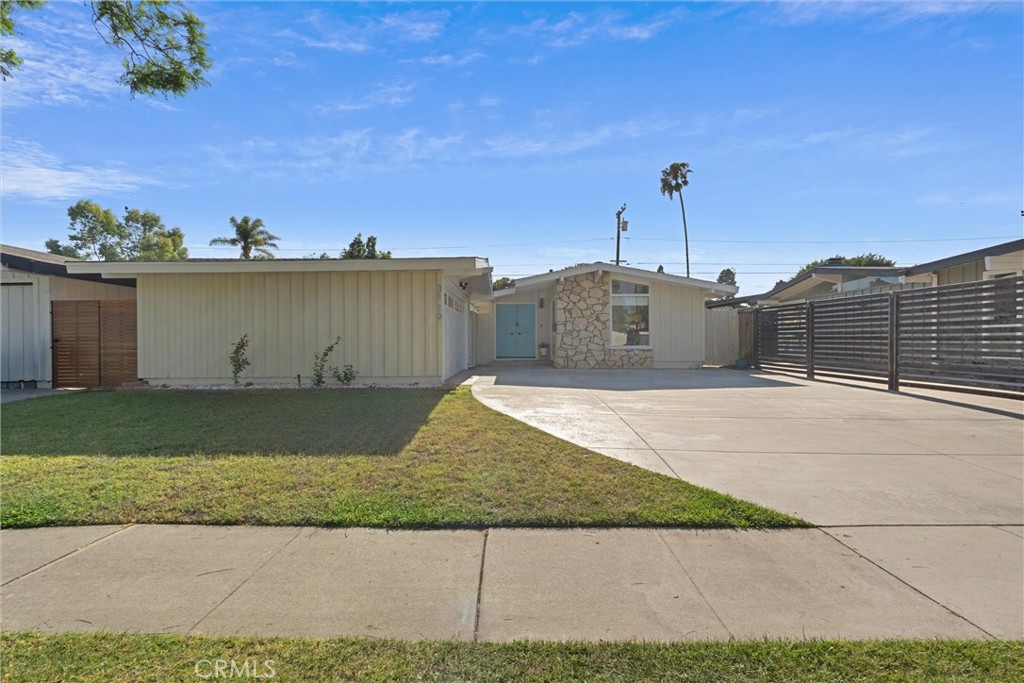 3119 Karen Property Photo 6