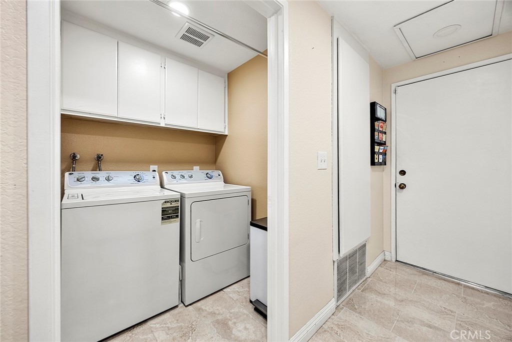 2369 S Reservoir Property Photo 10