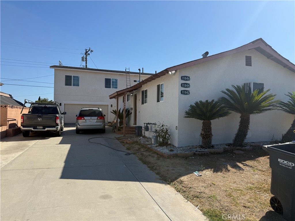 11844 Hollyview Drive Property Photo 1