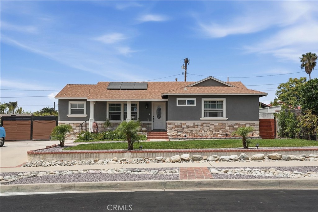 8596 Comet Property Photo 1