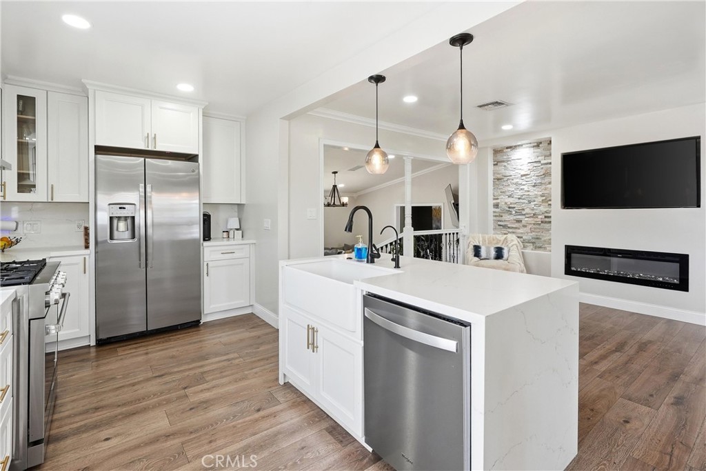 8596 Comet Property Photo 9