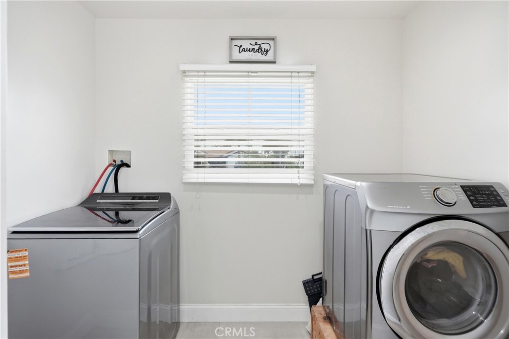 8596 Comet Property Photo 13