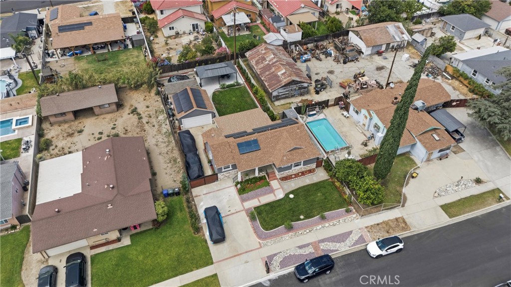 8596 Comet Property Photo 34