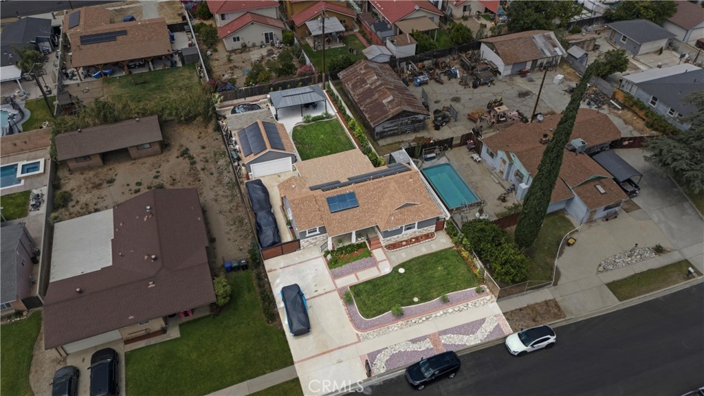 8596 Comet Property Photo 35