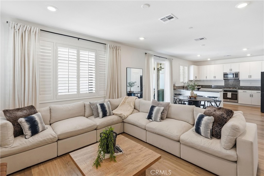 367 Cachuma Court Property Photo 4