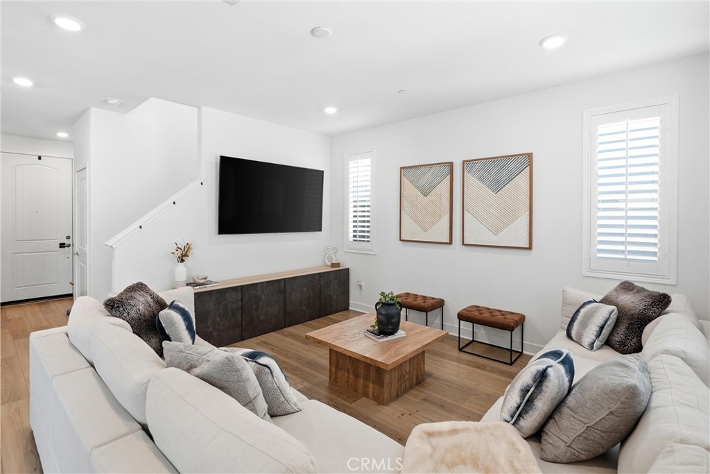 367 Cachuma Court Property Photo 6