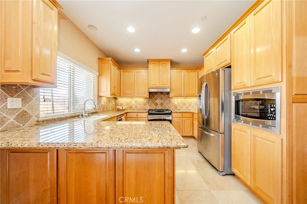 2702 Gates Avenue A Property Photo 15