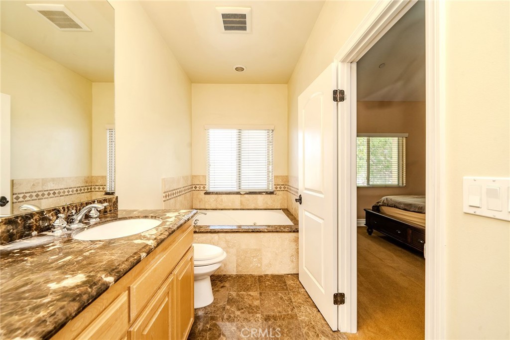 2702 Gates Avenue A Property Photo 24