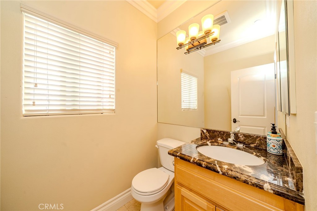 2702 Gates Avenue A Property Photo 27