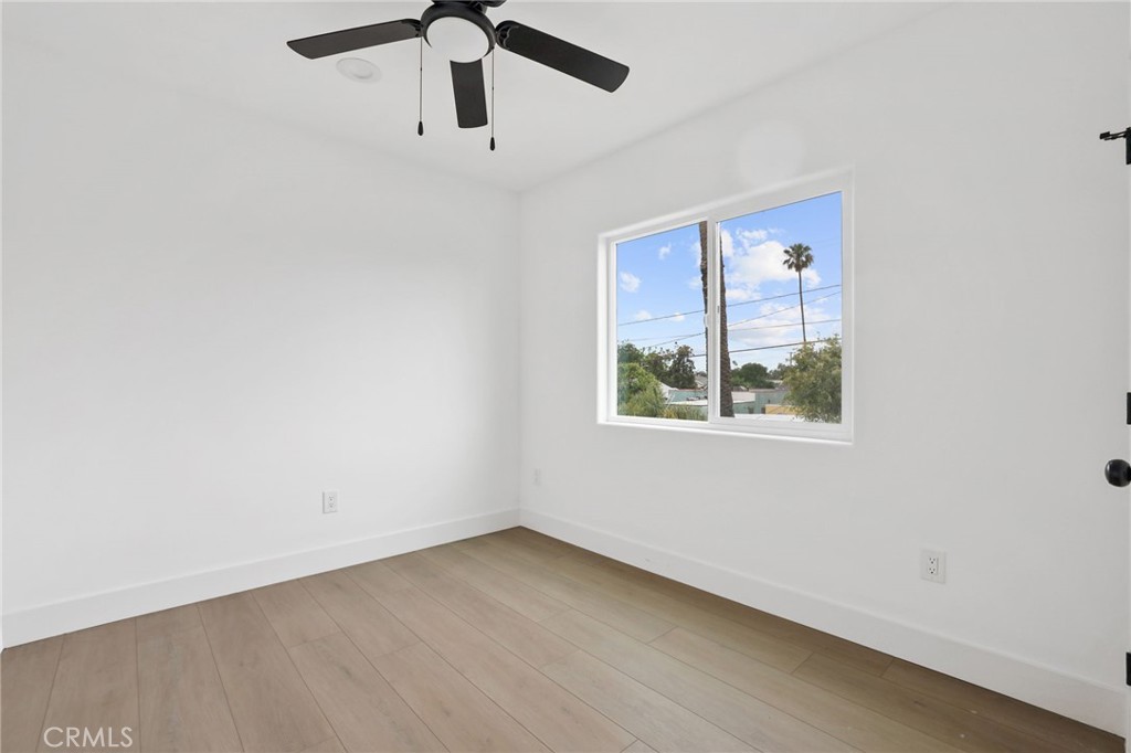 501 S Sloan Property Photo 30