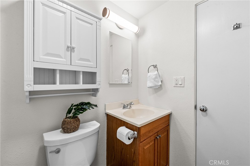 6800 Lampson Property Photo 40