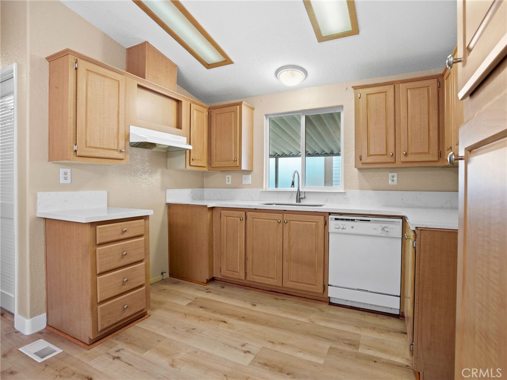 24200 Walnut Street 34 Property Photo 10