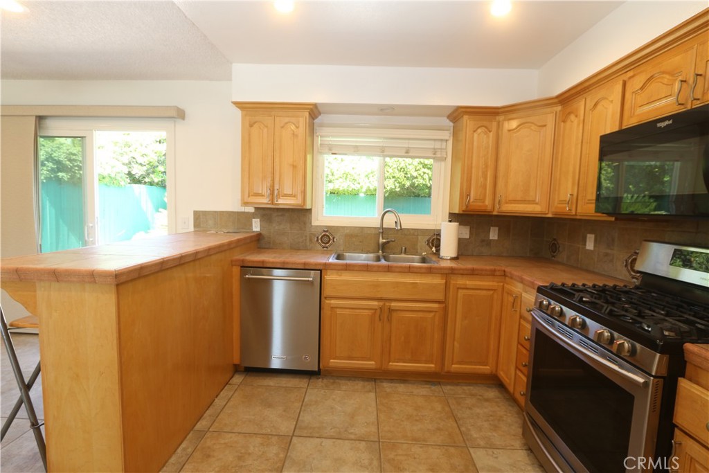 16572 Patricia Property Photo 6