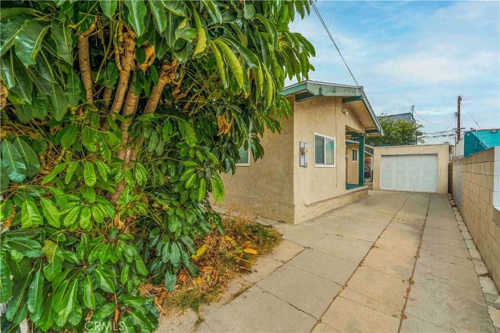 1012 Vina Property Photo 12