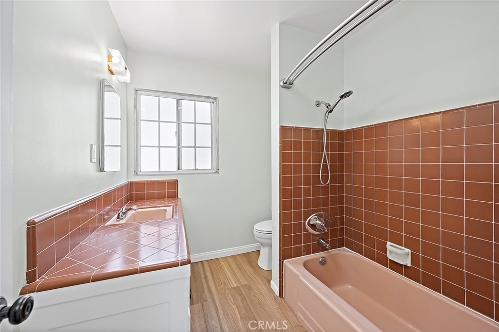 1015 E Ocean Boulevard 12 Property Photo 11
