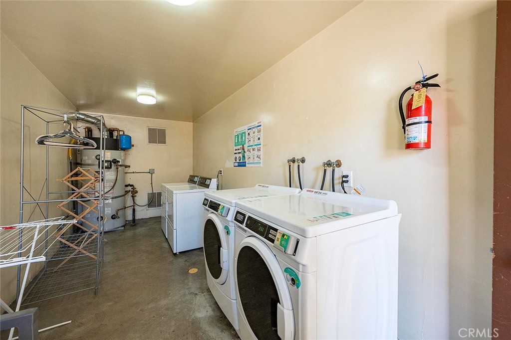 1015 E Ocean Boulevard 12 Property Photo 18