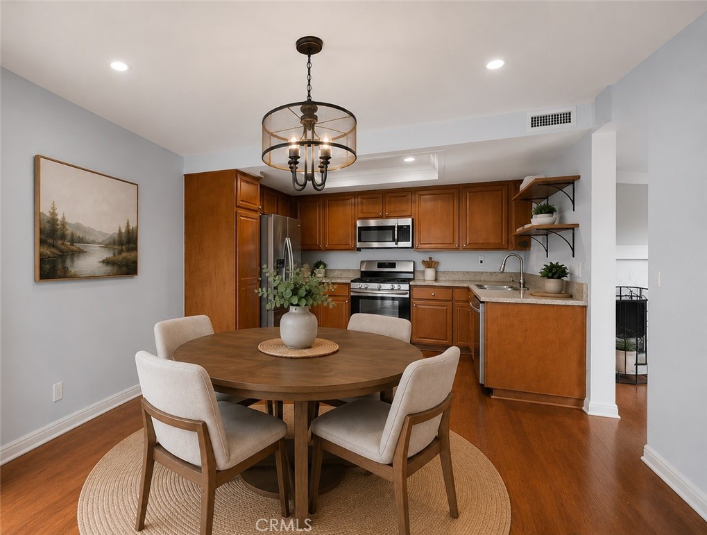 444 S Tustin K3 Property Photo 3