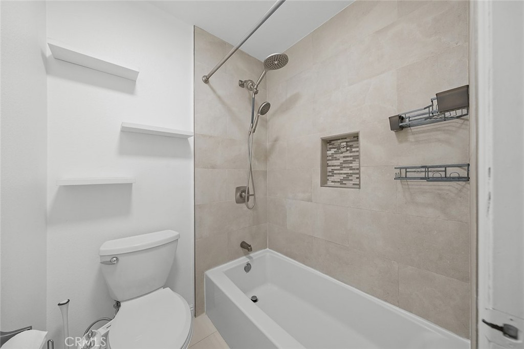 444 S Tustin K3 Property Photo 30