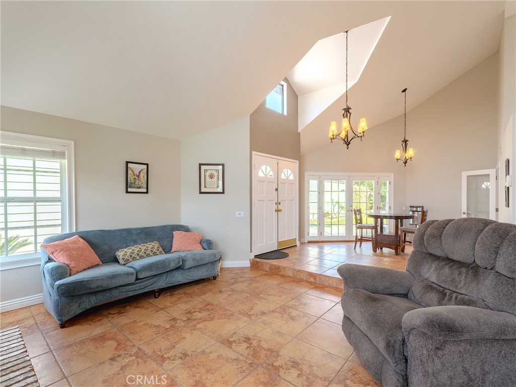 16660 Carriage Circle Property Photo 2