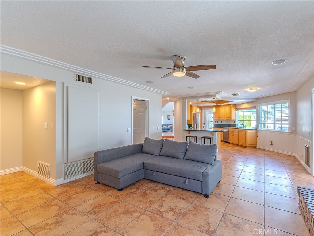 16660 Carriage Circle Property Photo 3