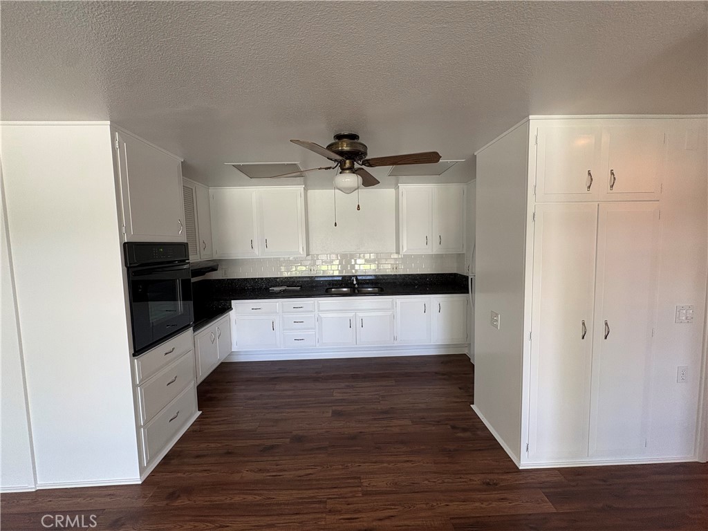 1371 Oakmont Rd. M7-150b Property Photo 16