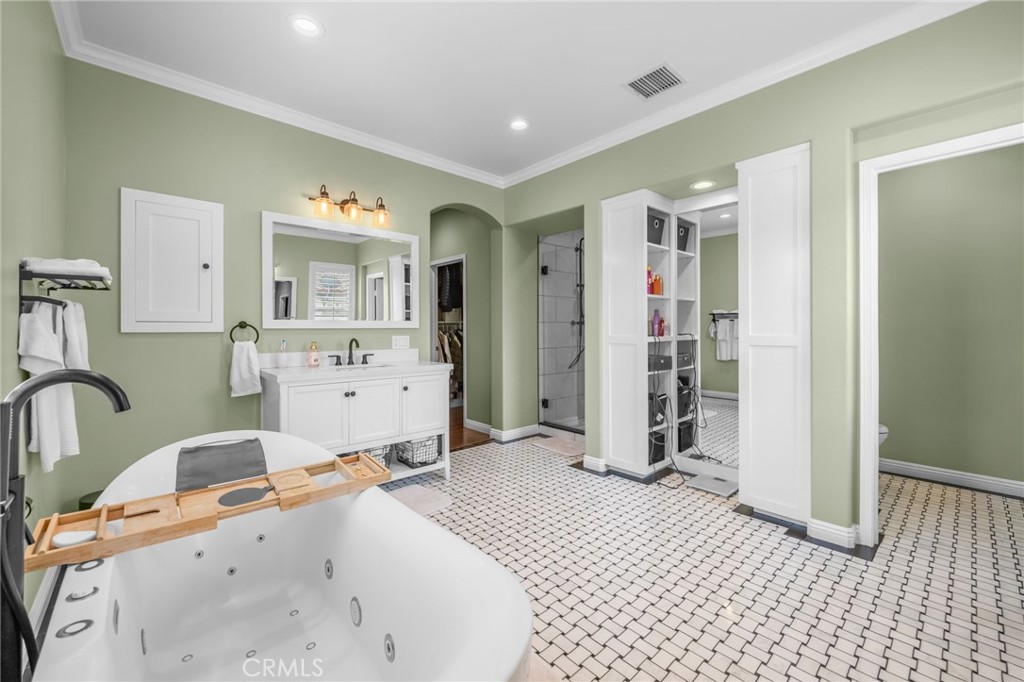 2707 Ashwood Property Photo 42