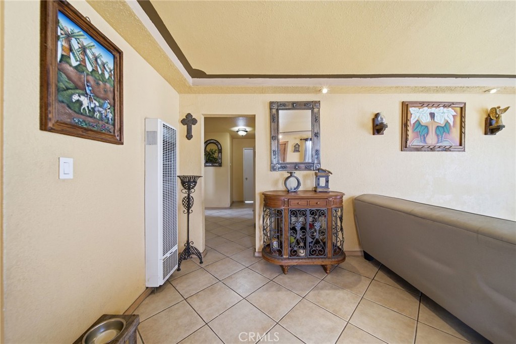 829 S Kenmore Property Photo 13