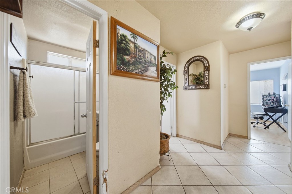 829 S Kenmore Property Photo 17