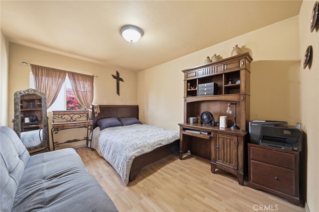 829 S Kenmore Property Photo 19