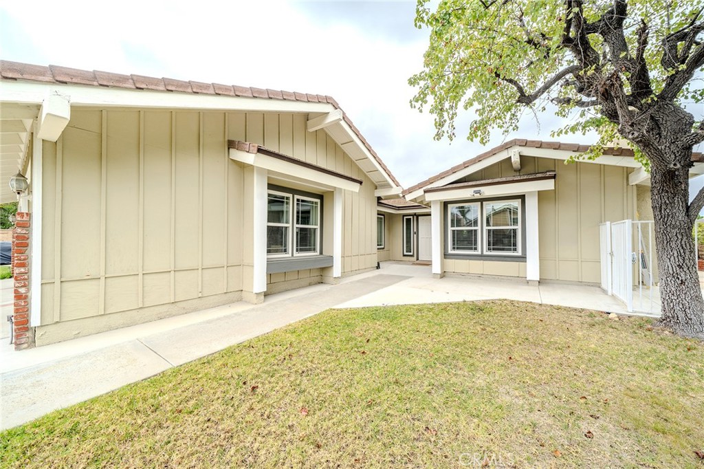 4994 Via Rosa Property Photo 3