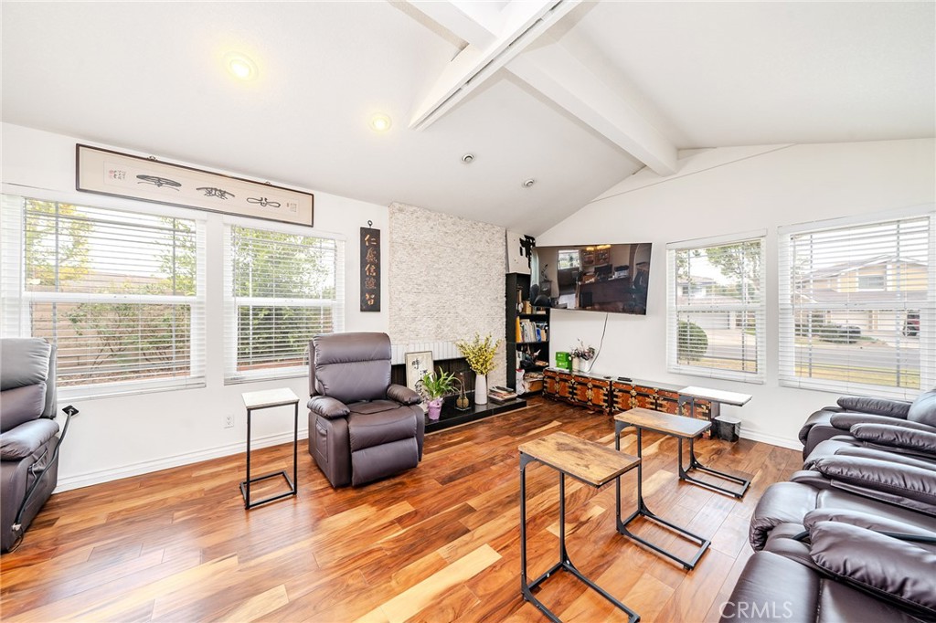 4994 Via Rosa Property Photo 7