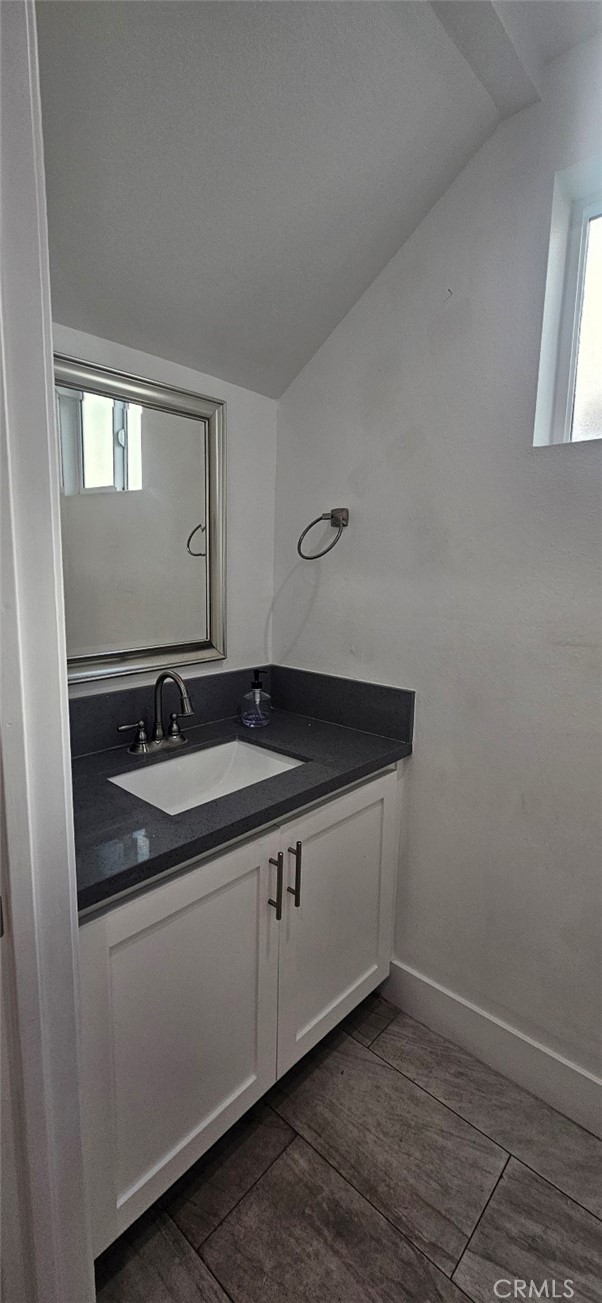 1662 E 60th Property Photo 15