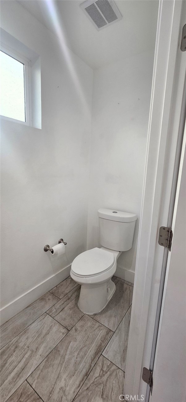 1662 E 60th Property Photo 16