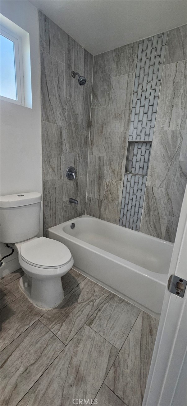 1662 E 60th Property Photo 21