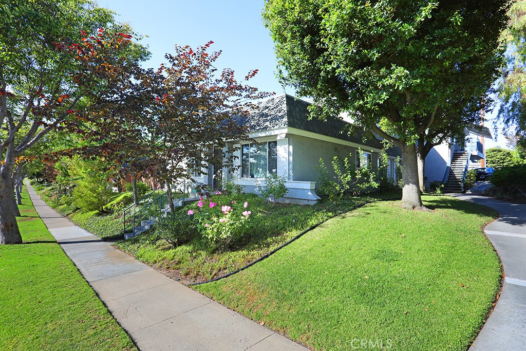 212 N Kodiak, #a Property Photo 3