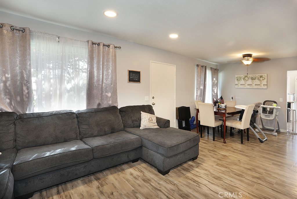 212 N Kodiak, #a Property Photo 5