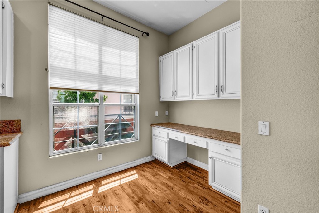 1010 S Volterra Property Photo 6