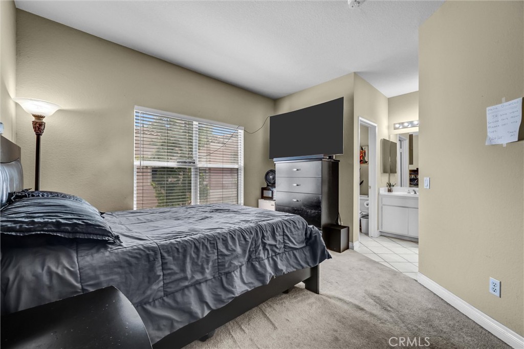 1010 S Volterra Property Photo 11