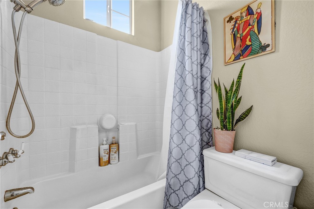 1010 S Volterra Property Photo 13