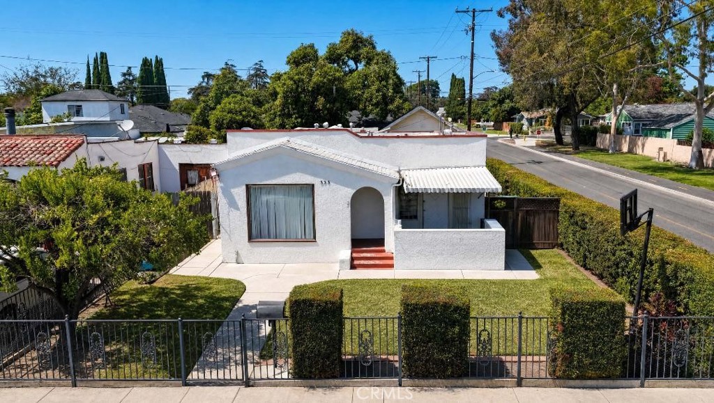335 Beverly Property Photo