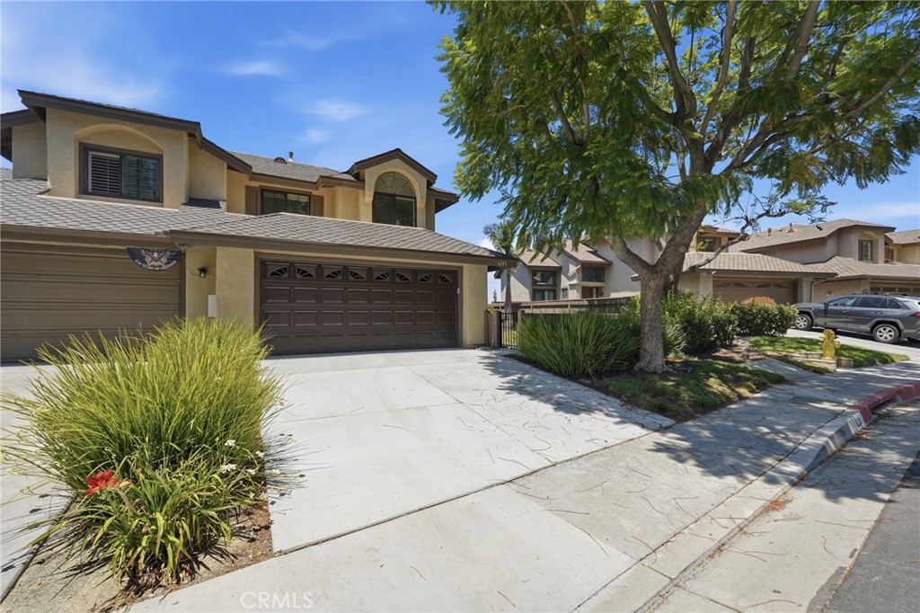6231 E Twin Peak Property Photo 1