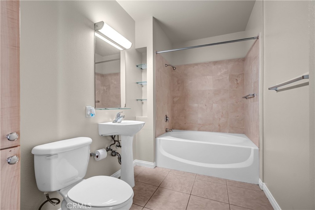 388 E Ocean Boulevard 1514 Property Photo 25