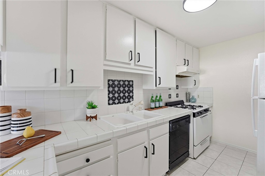 25930 Narbonne 137 Property Photo 12