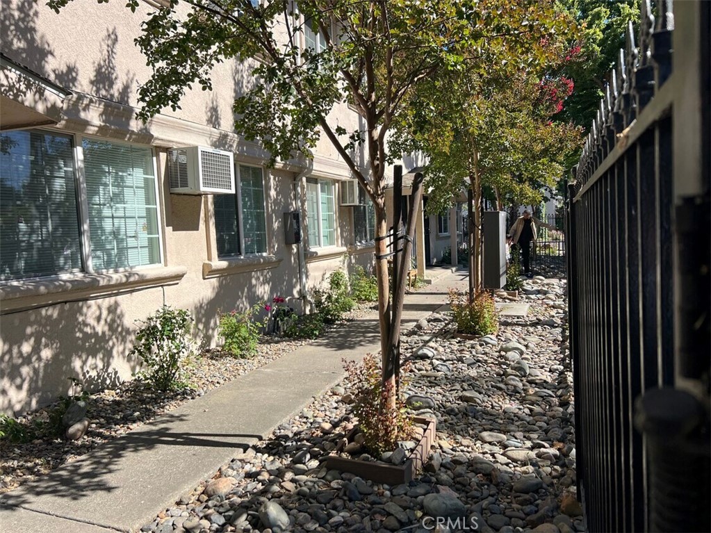 2700 32nd Street Property Photo 10