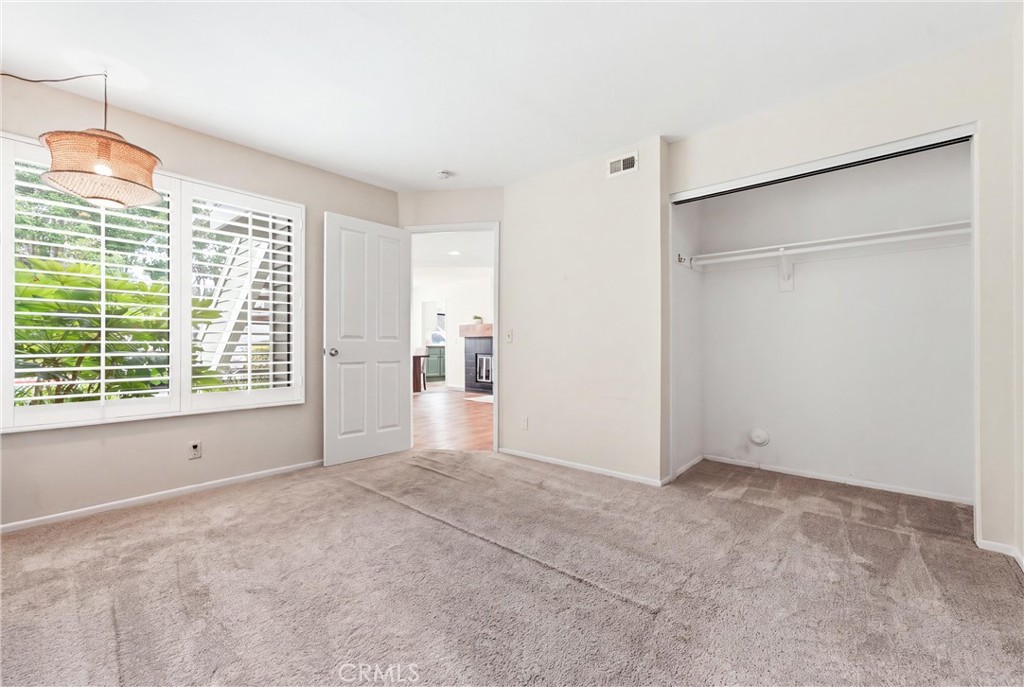 1 Oak Spring Ln 320 Property Photo 12